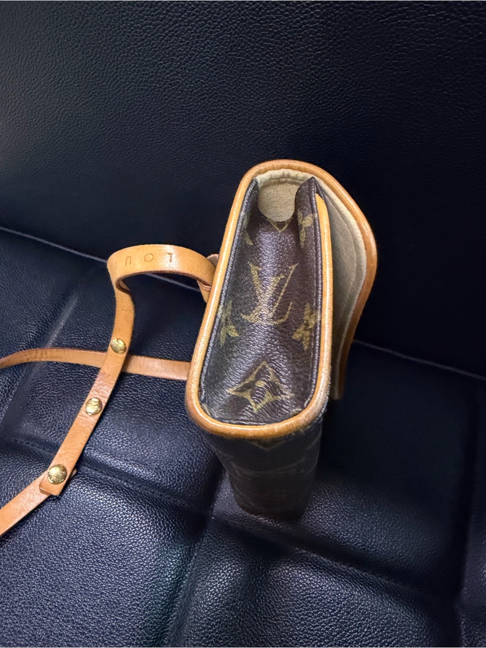 Louis Vuitton Pochette Florentine M51855 Monogram Belt Waist Bag Vachetta Strap - Picture 3 of 6